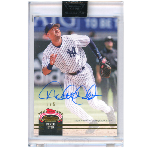 2022 Topps Stadium Club Members Only Derek Jeter Autograph